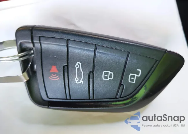 WZ1DB0C0XNW047016: 43218589