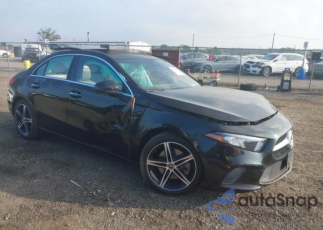 W1K3G4FB4NJ351803: 43218630