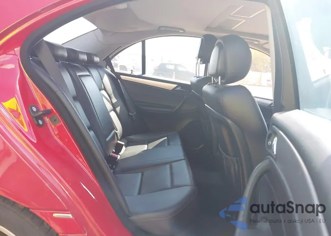 WDBRF52H36F732830: 43220040