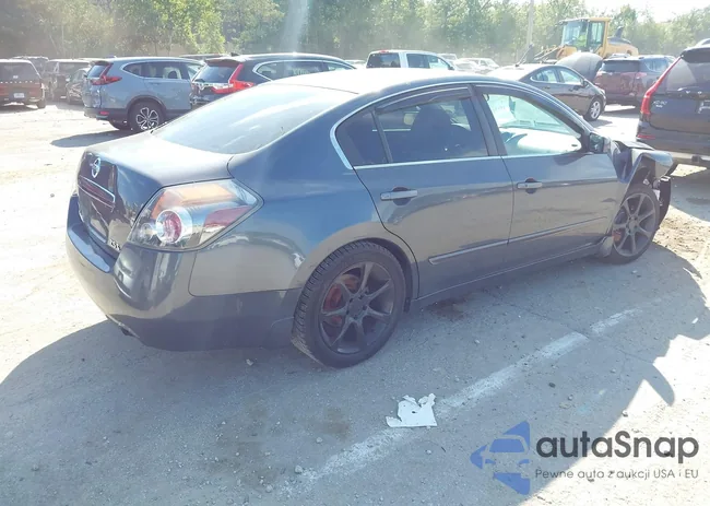 1N4AL21E49N518636: 43220205