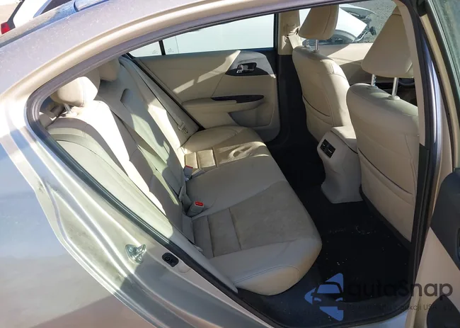 1HGCR2F92GA207113: 43220232