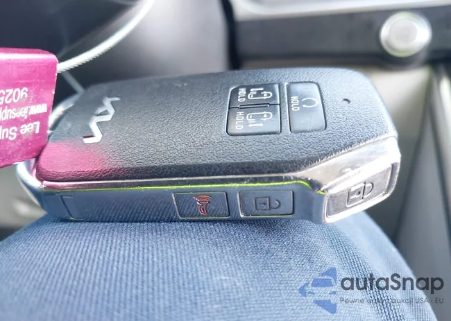 KNDNB4H3XP6214006: 43220318