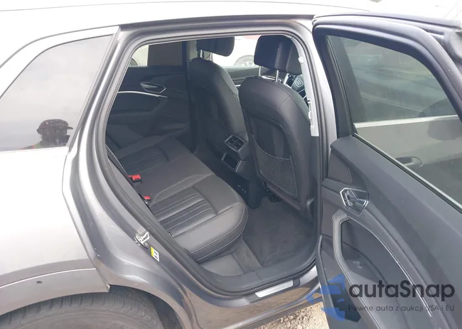 WA1LABGE4KB015125: 43220501