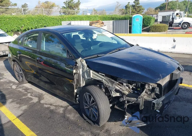 3KPF24AD8NE503786: 43219581