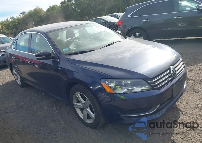 1VWAT7A33EC024244: 43219622