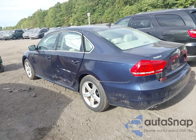 1VWAT7A33EC024244: 43219622