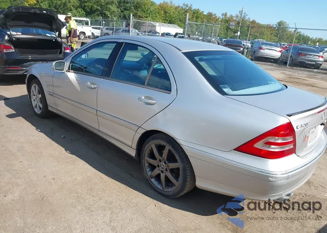 WDBRF64JX4F472932: 43219623