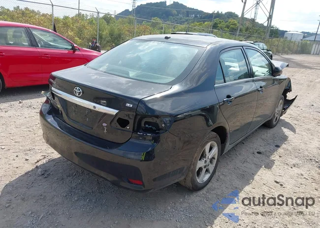 2T1BU4EE2DC945326: 43219671