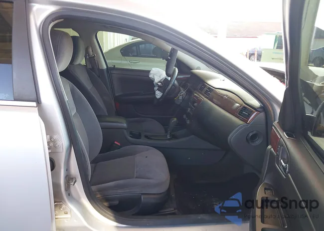 2G1WB57KX91276009: 43221321