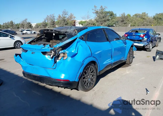 3FMTK4SX7NMA30881: 43221327