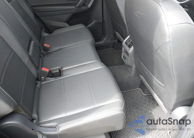 3VV2B7AX1KM177830: 43221414