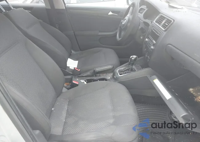 3VW2K7AJ4CM402511: 43221445