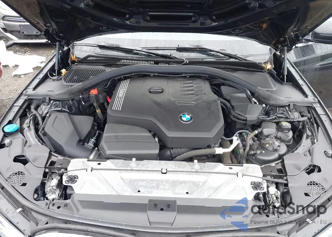 3MW5R7J00L8B04384: 43221493