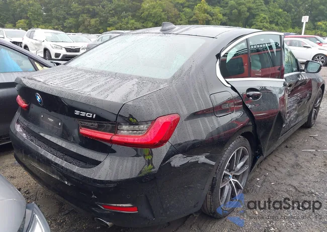 3MW5R7J00L8B04384: 43221493