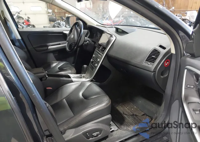 YV4960DZ6A2103943: 43220558