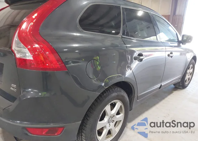 YV4960DZ6A2103943: 43220558