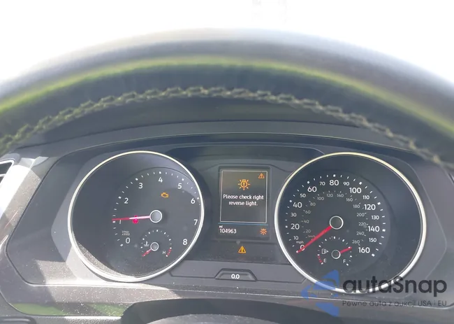 3VV3B7AX5JM161861: 43220742