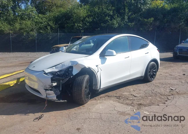 5YJYGDEE3MF125592: 43221881