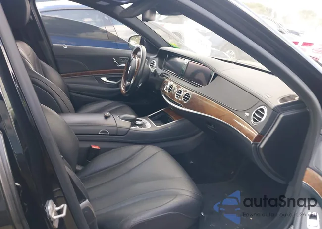 WDDUG8CB7EA049633: 43221999