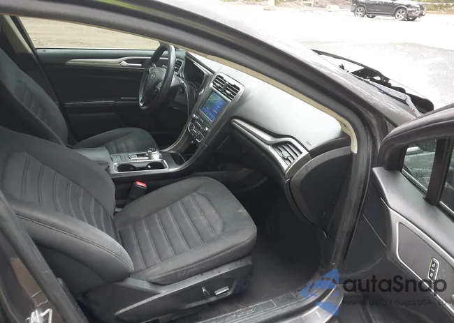 3FA6P0LU3KR105421: 43222151