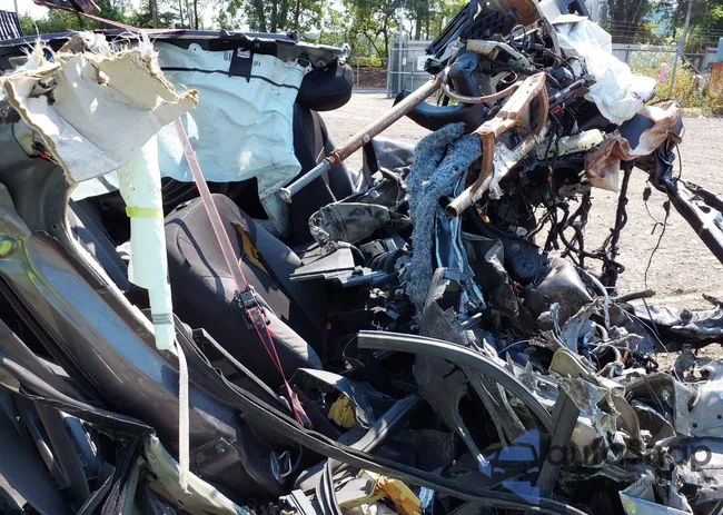 1FADP3F2XEL221561: 43222230