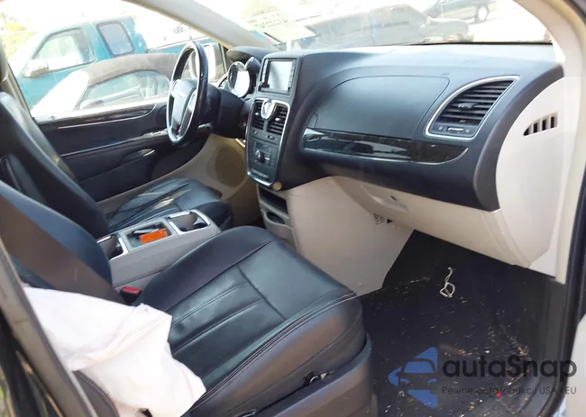 2C4RC1BG5ER292918: 43222247