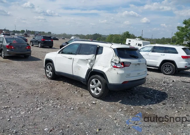 3C4NJDBB8KT741852: 43222292