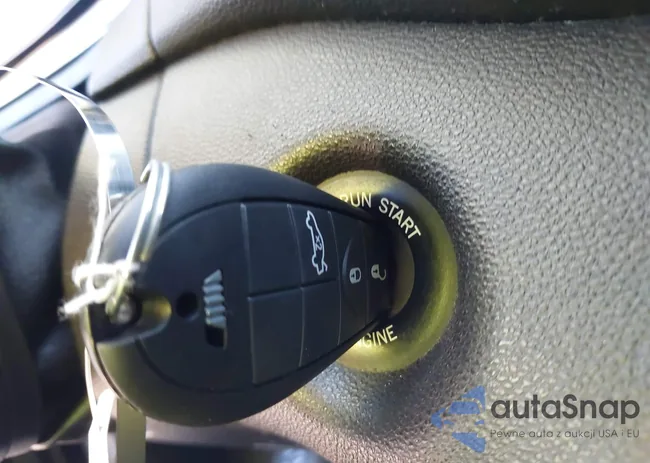 1C3CDFBBXED921083: 43222341