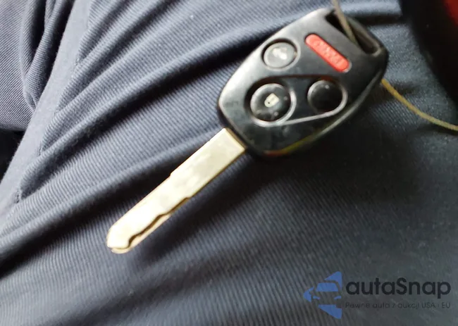 1HGCP2F89AA138277: 43222367