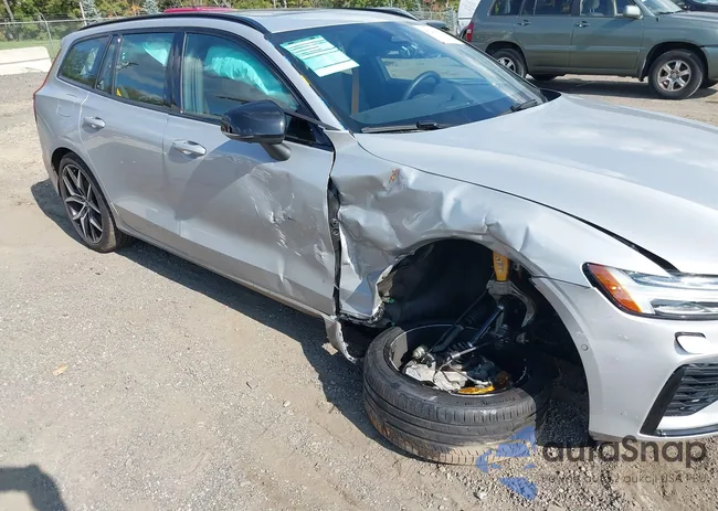 YV1H60EP5R1618701: 43221841