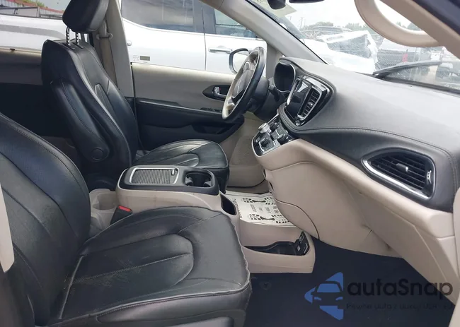 2C4RC1GG3LR285360: 43222915