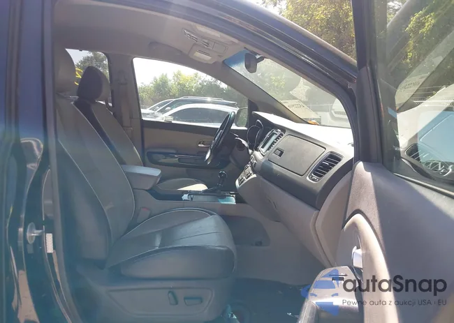 KNDMC5C10F6079301: 43222916