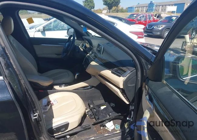 WBXHT3C32GP884433: 43222927