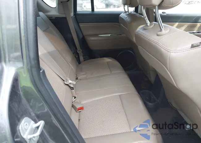 1C4NJDEB6ED731035: 43222953