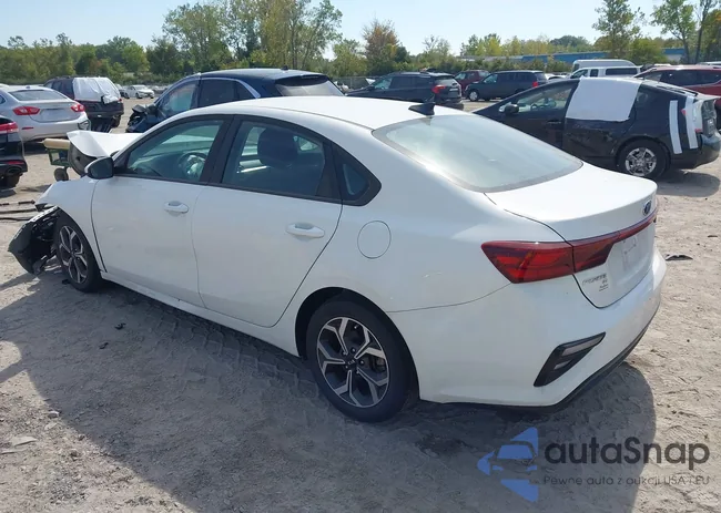 3KPF24AD8LE240177: 43223209