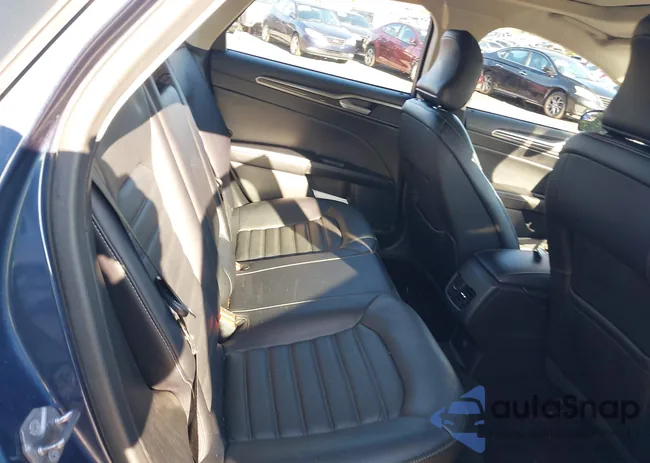 3FA6P0T95JR112798: 43222738