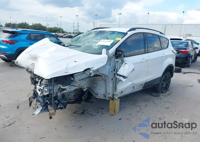 1FMCU0J91HUA60982: 43222828