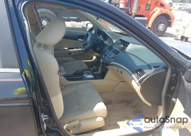 1HGCP2F3XCA207422: 43223883