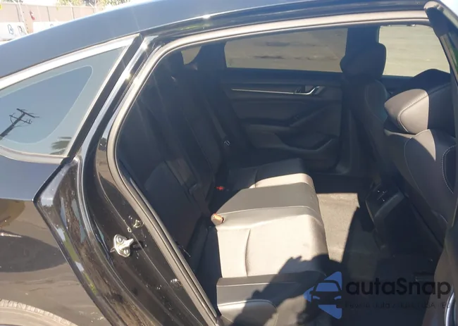 1HGCV2F35JA012847: 43223917