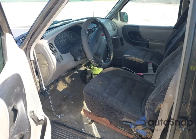 1FTYR10CXWTA70900: 43223997