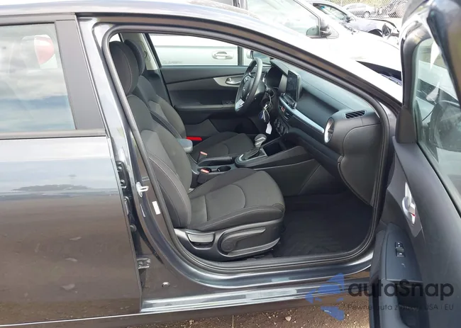 3KPF24AD6PE622827: 43224029