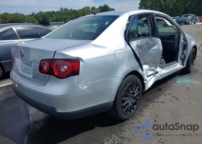 3VWJZ7AJ9AM007549: 43223560