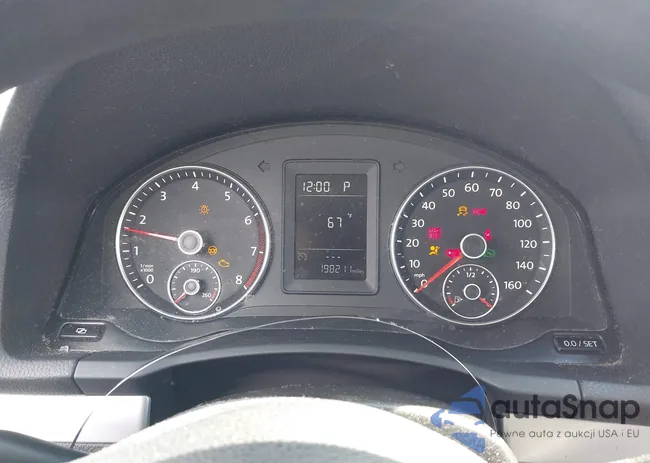 3VWJZ7AJ9AM007549: 43223560