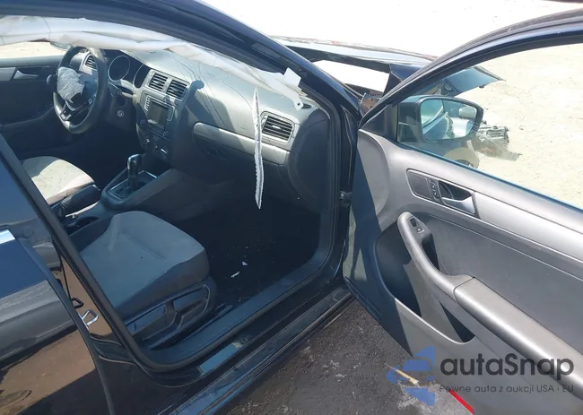 3VW2B7AJ2HM379401: 43224965