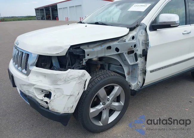 1C4RJFCG9CC320064: 43225041