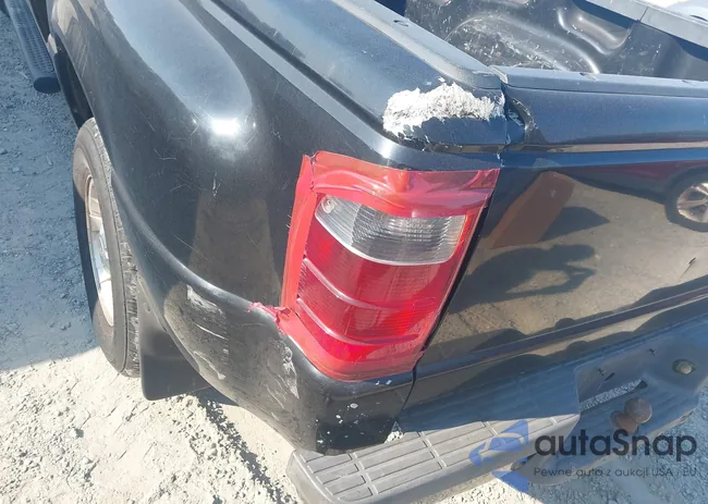 1FTYR44U62PA39697: 43225251