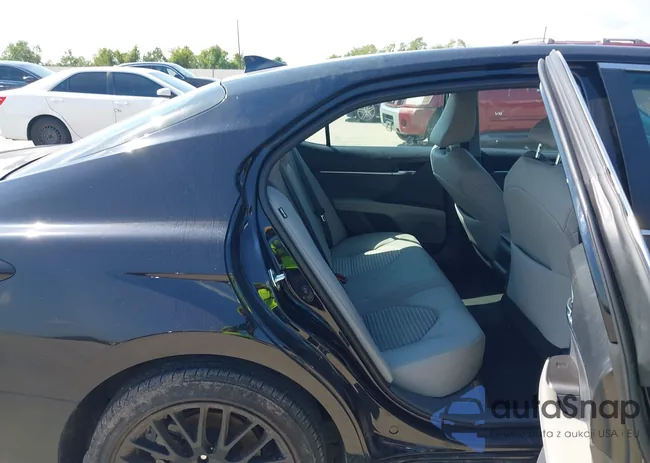 4T1G11AK0RU266184: 43225319