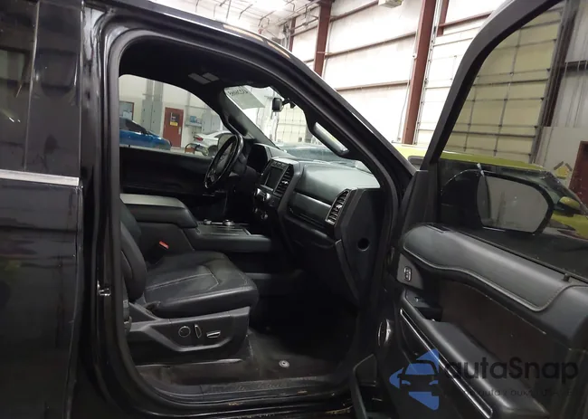 1FMJU2AT0JEA44951: 43226085