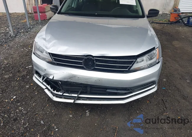 3VWD17AJ5FM248827: 43226465