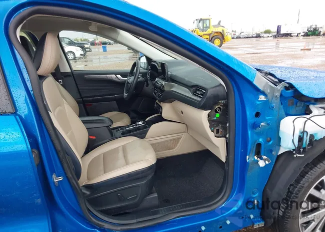 1FMCU9J96MUA74598: 43225544